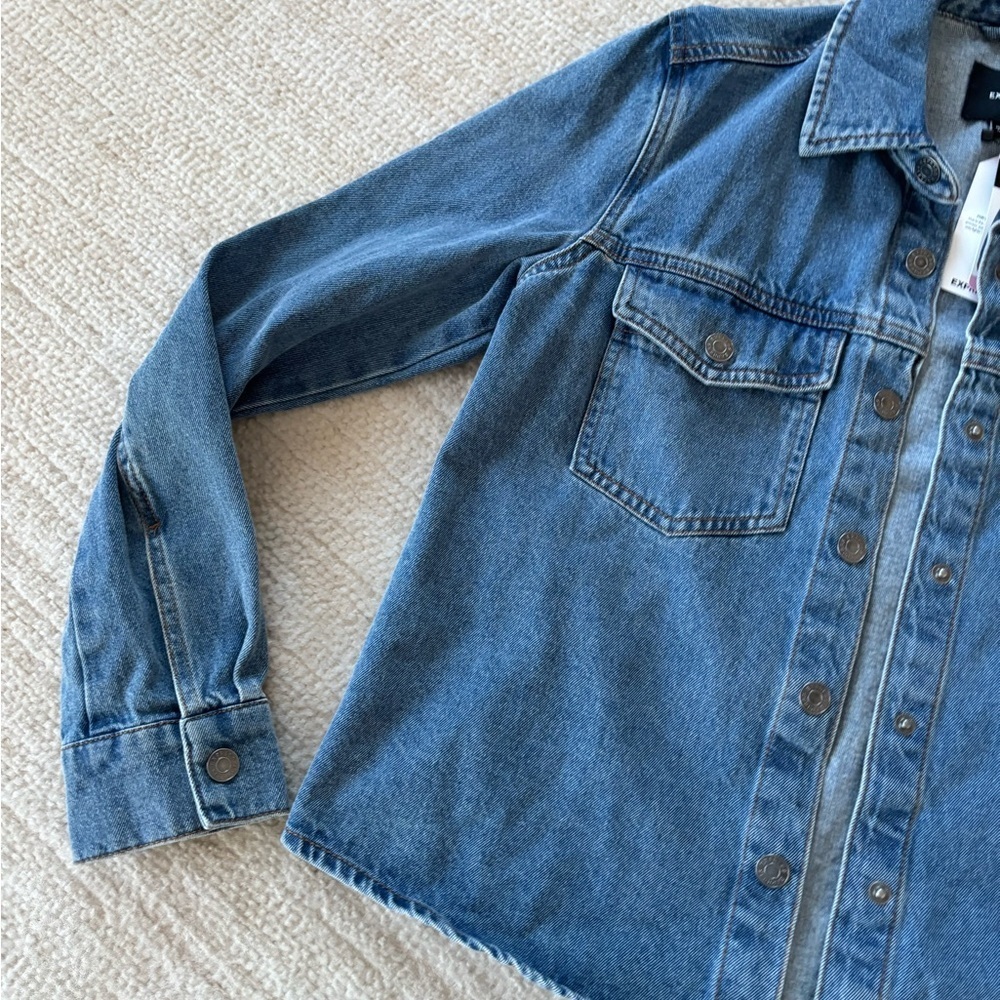 Express Women's Blue Jean Jacket Small BRAND NEW NWT MSRP $98 - Picture 3 of 8
